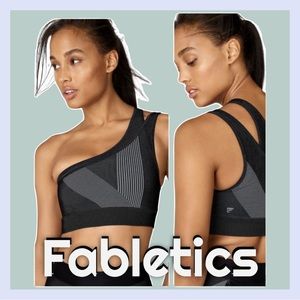 FABLETICS Indy Seamless One Shoulder Sports Bra